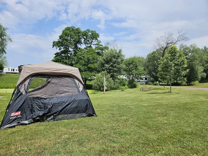 Daisy Barn Campground Picture 5
