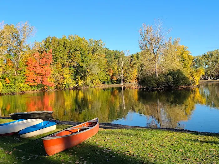 Niagara's Lazy Lakes Camping Resort Picture 8