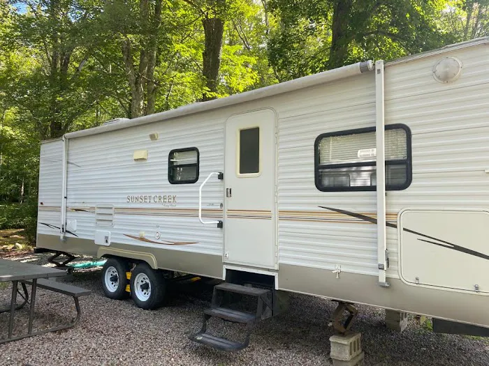 Swan lake Campground Picture 10