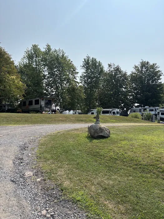 Holiday Harbor RV Park Picture 1