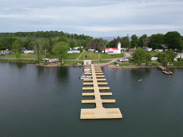 Holiday Harbor RV Park Picture 9