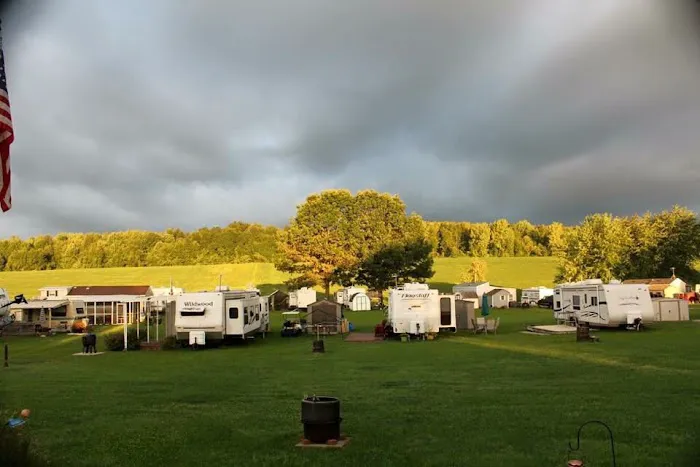 Nor Win Campgrounds & Fruit Farm Inc. Picture 2