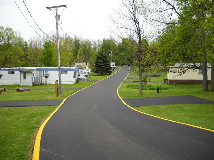 Briarwood Mobile Home Park Picture 2