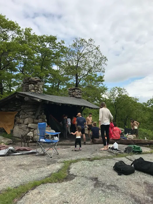 Dutch Doctor Shelter Picture 4