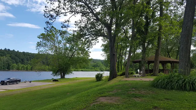 Tri-State RV Park Picture 6