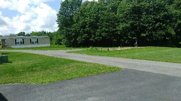 Hidden Hills Country Homes Picture 3