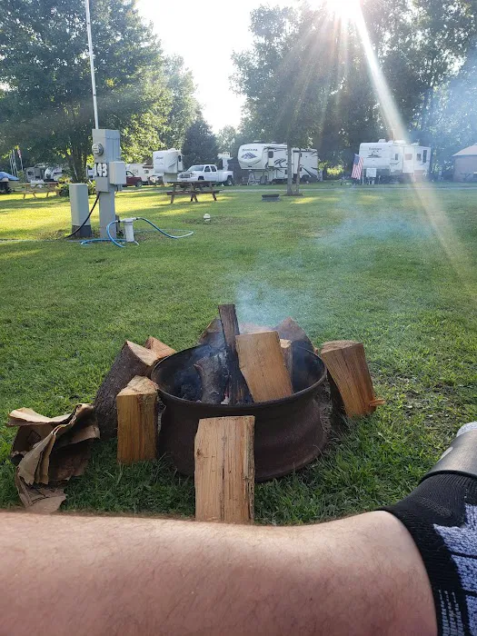 Riverbend East Campground Picture 8