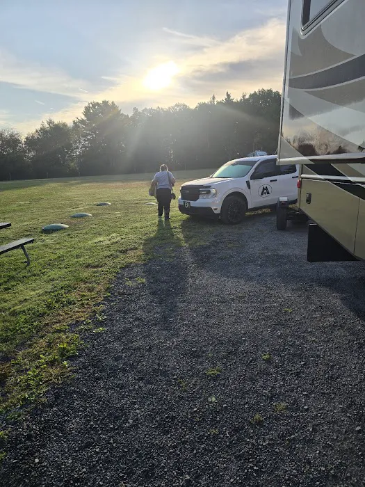 Hide-A-Way Campsites Picture 4