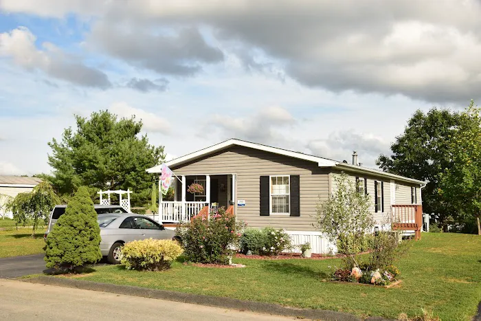 New Twin Lakes Village Manufactured Home Community Picture 10