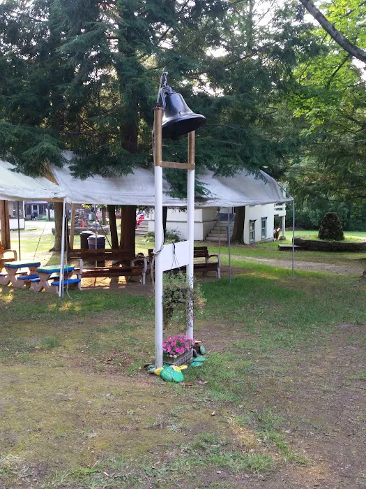 Dempster Grove Camp Ground Picture 5