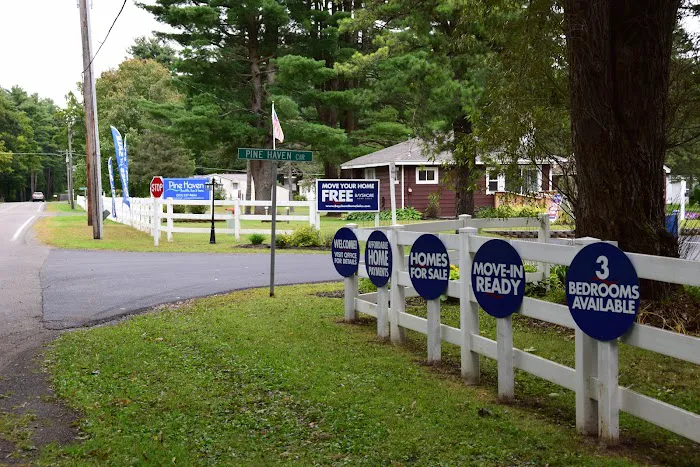 Pine Haven Manufactured Home Community Picture 10