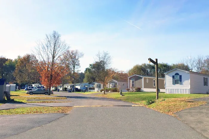 Silver Stream Village Manufactured Home Community Picture 1