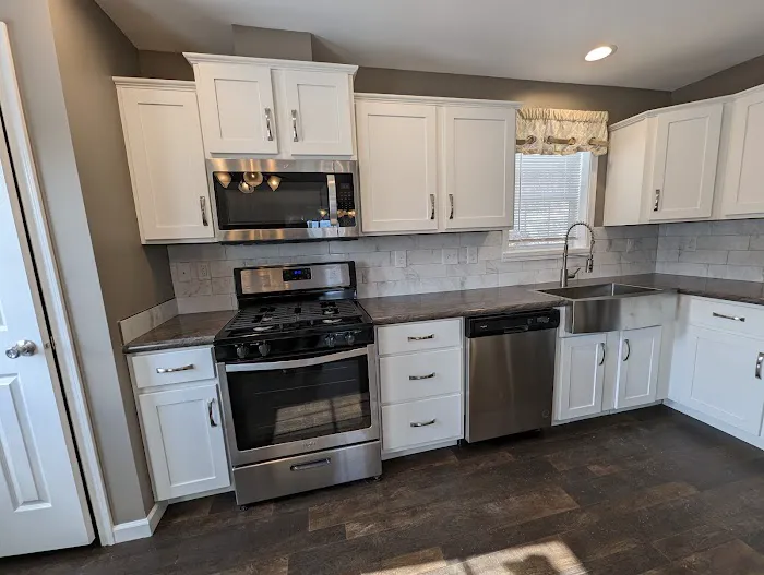 Whitestown Homes Picture 3