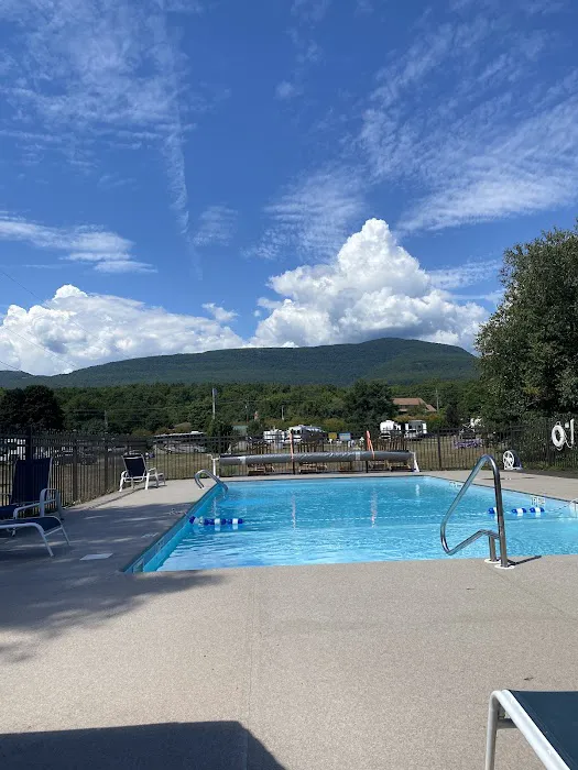 Brookside Campgrounds Picture 10