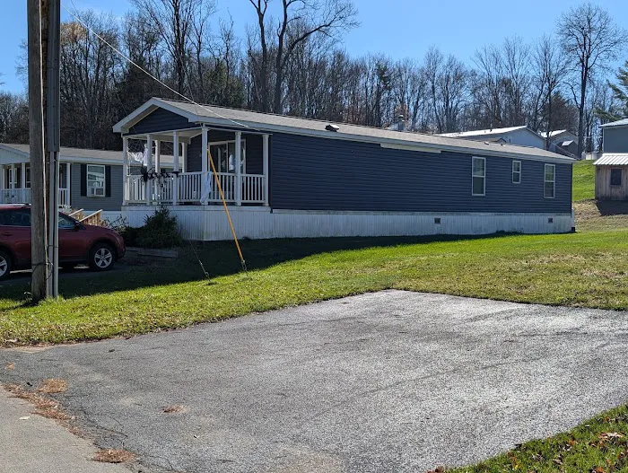 Twin Ponds Manufactured Housing Community Picture 6