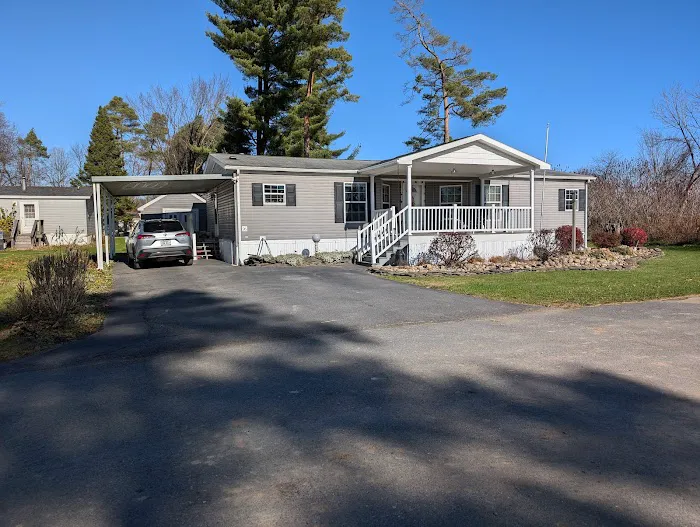 Green Mansion Manufactured Housing Community Picture 6