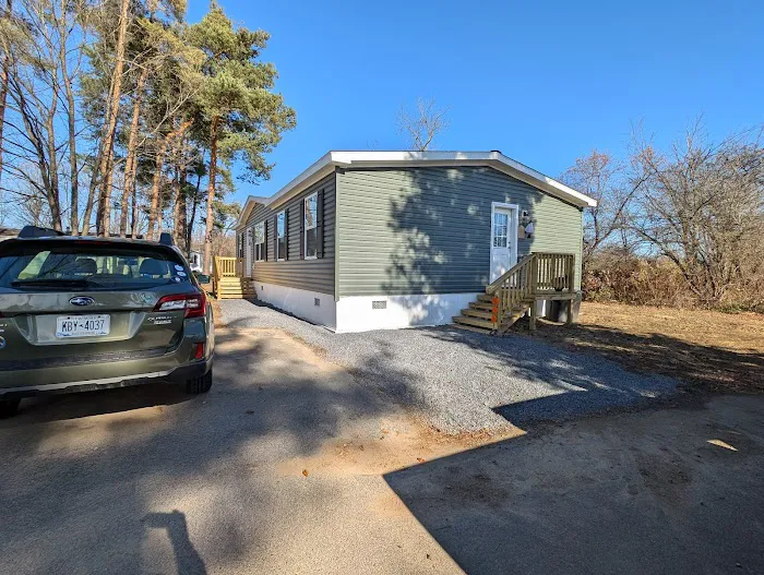 Green Mansion Manufactured Housing Community Picture 9