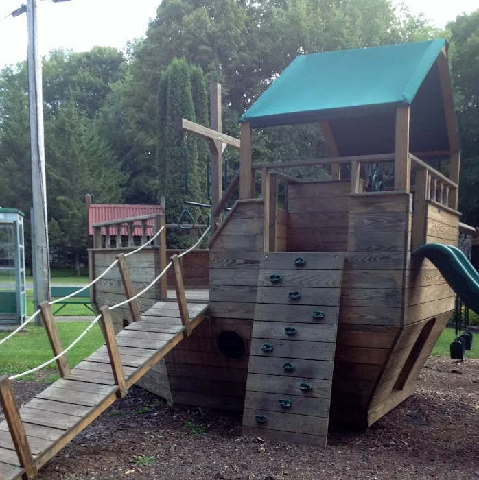 Trails End Campground and Mobile Home Park Picture 10