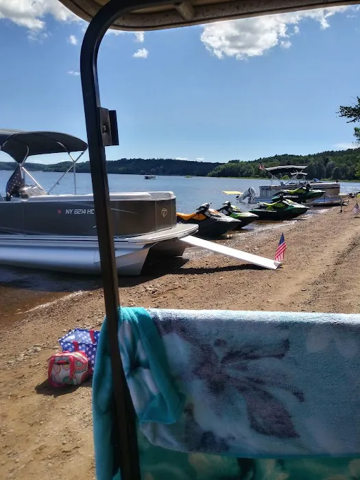 Adirondack Lakeside RV Park Picture 4