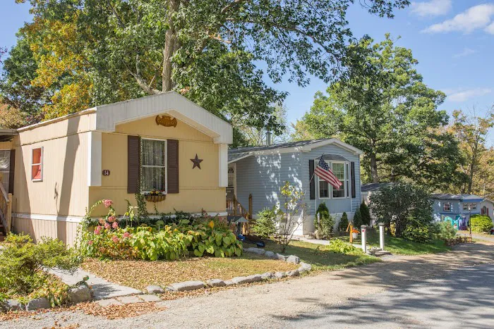 Pine Haven Mobile Home Community Picture 10