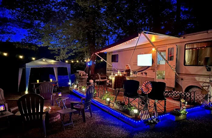 Interlake RV Park Picture 4