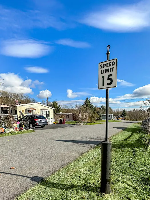 Hyspot Mobile Home Park Picture 5