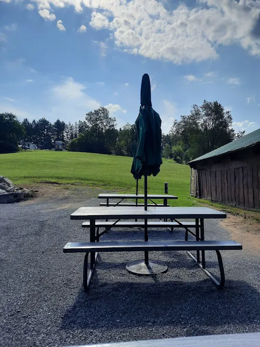 Stysh's Brown Barn Campgrounds Picture 10