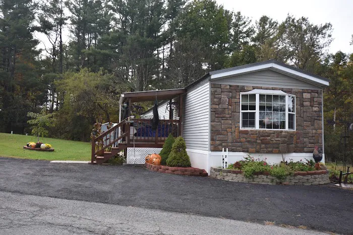 Country Acres Mobile Home Community Picture 3