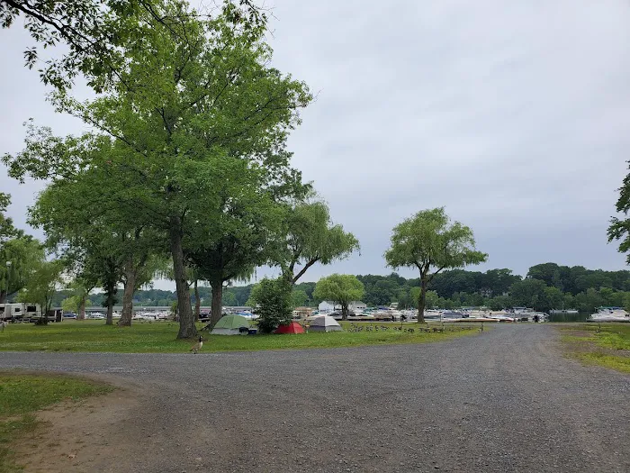 Lee's Park Picture 9