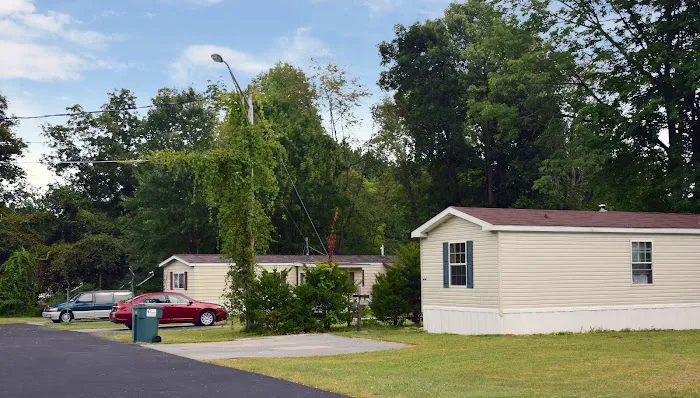 Park D' Antoine Manufactured Home Community Picture 5