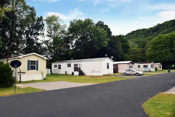 Park D' Antoine Manufactured Home Community Picture 4