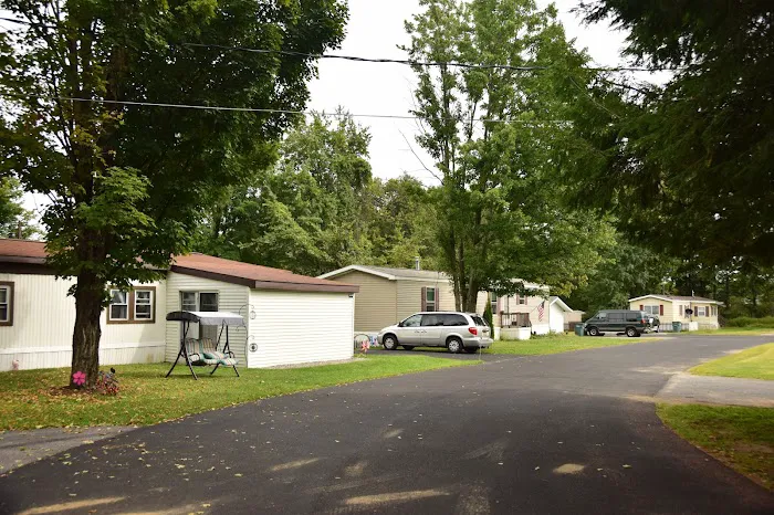 Park D' Antoine Manufactured Home Community Picture 1
