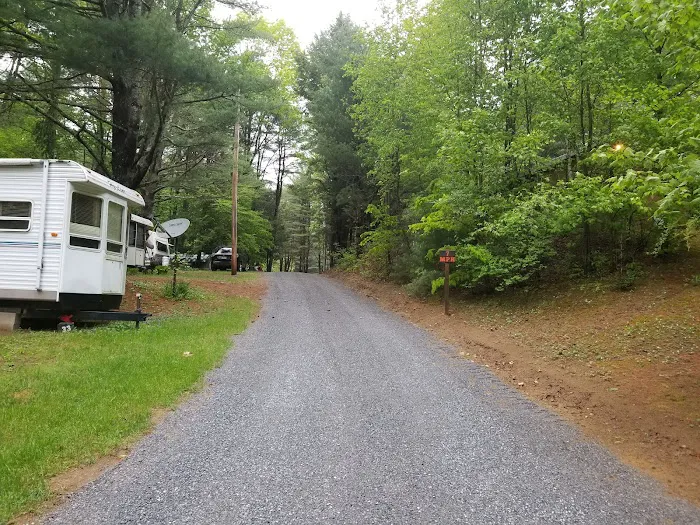 Rustic Barn Campground Picture 2