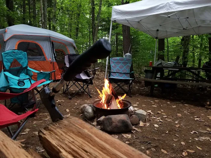 Rustic Barn Campground Picture 8
