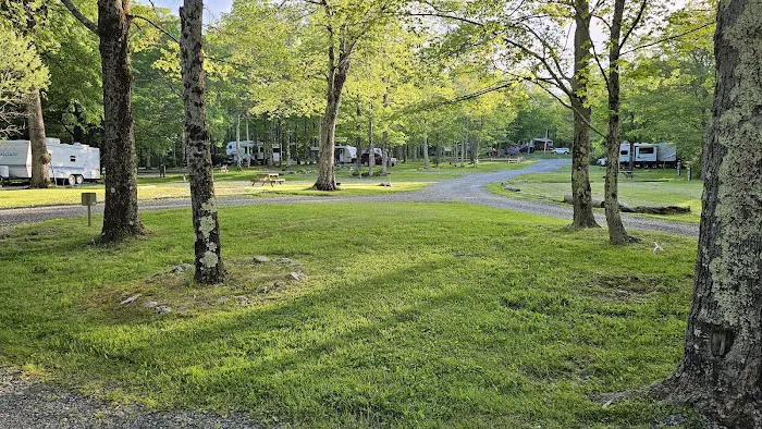 Spacious Skies Campgrounds - Woodland Hills Picture 9