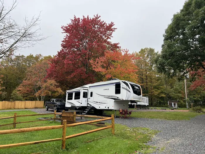 Spacious Skies Campgrounds - Woodland Hills Picture 8