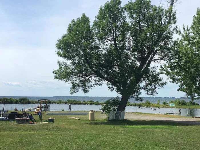 Hidden Harbor Campground and Marina Picture 10