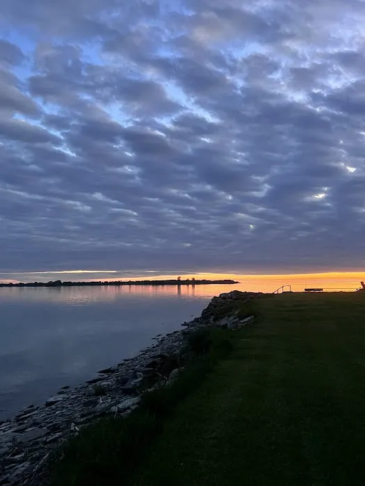 Ontario Shores and Marina (RV Park) Picture 5