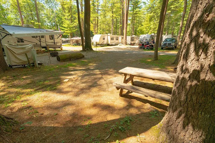 Sun Retreats Adirondack Gateway Picture 10