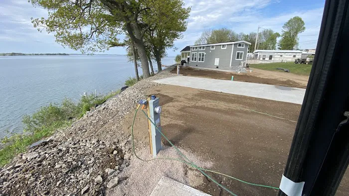 River wind manufactured housing community and campground Picture 3