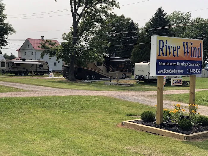 River wind manufactured housing community and campground Picture 7
