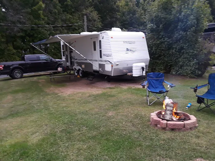 Merry Knoll Campground Picture 10