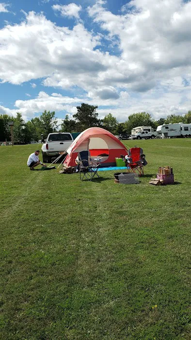 Riverside Acres Campground & Cottages Picture 8