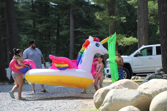 Lake George Riverview Campground Picture 10
