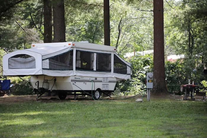Lake George Riverview Campground Picture 2