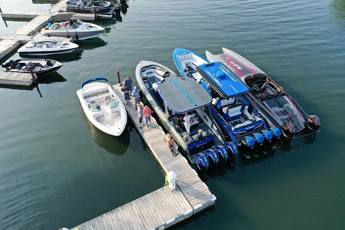 Swan Bay Resort & Marina Picture 1