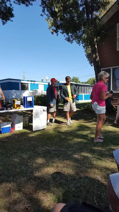 Bartons & Healys Trailer Park Picture 8