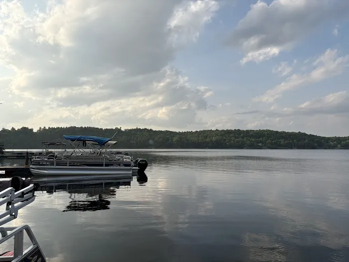 Back Bay Campground & Cottages Picture 9