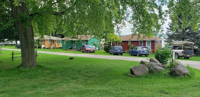 McLear's Cottage Colony and Campground Picture 7