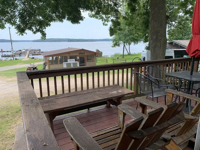 McLear's Cottage Colony and Campground Picture 10